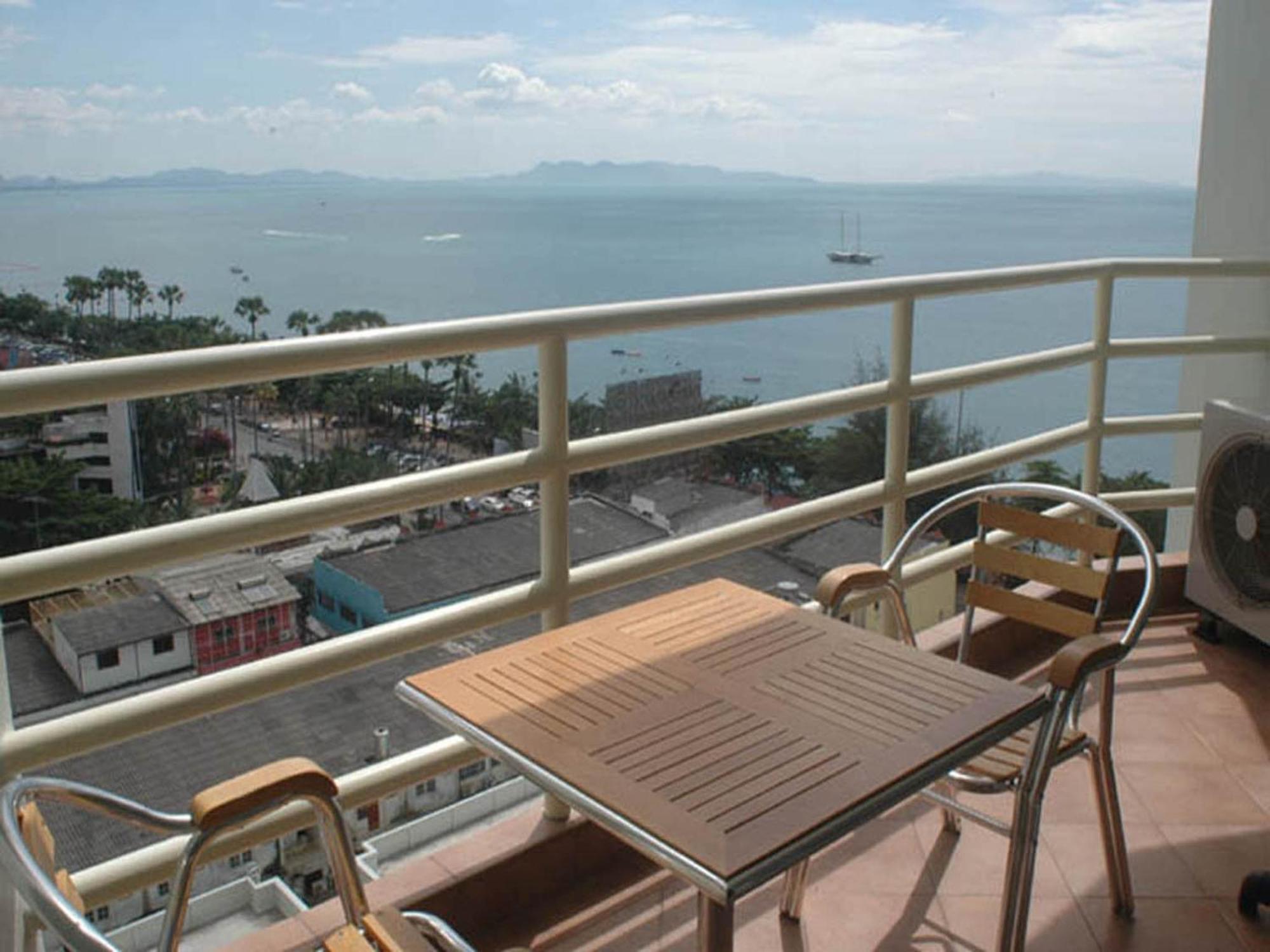 Apartments At View Talay Патая Стая снимка
