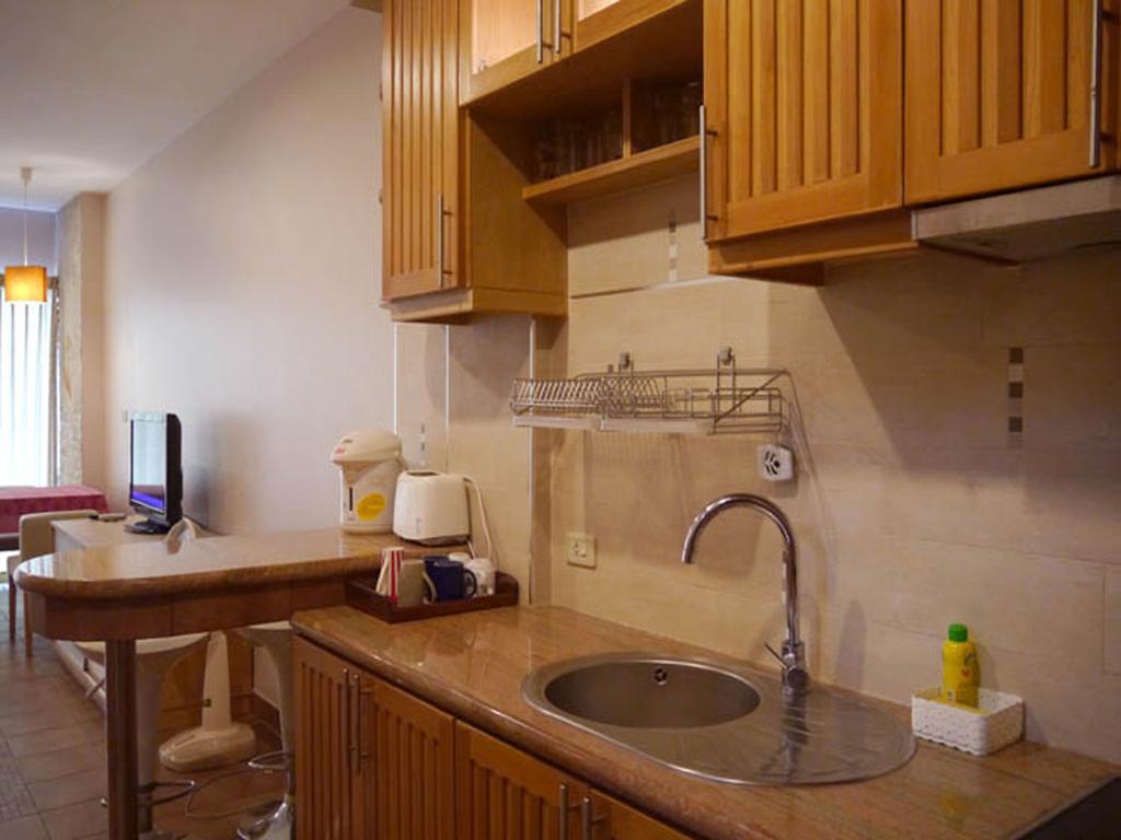 Apartments At View Talay Патая Екстериор снимка