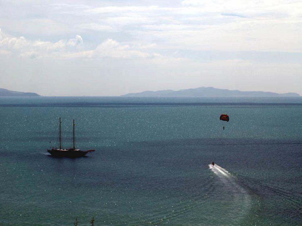 Apartments At View Talay Патая Екстериор снимка