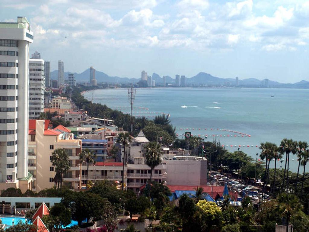 Apartments At View Talay Патая Екстериор снимка